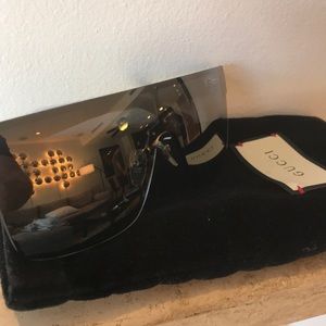 Women’s Gucci Square Shield Black Silver GG4265/S